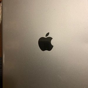 Very good iPad I got new one don’t need it no more